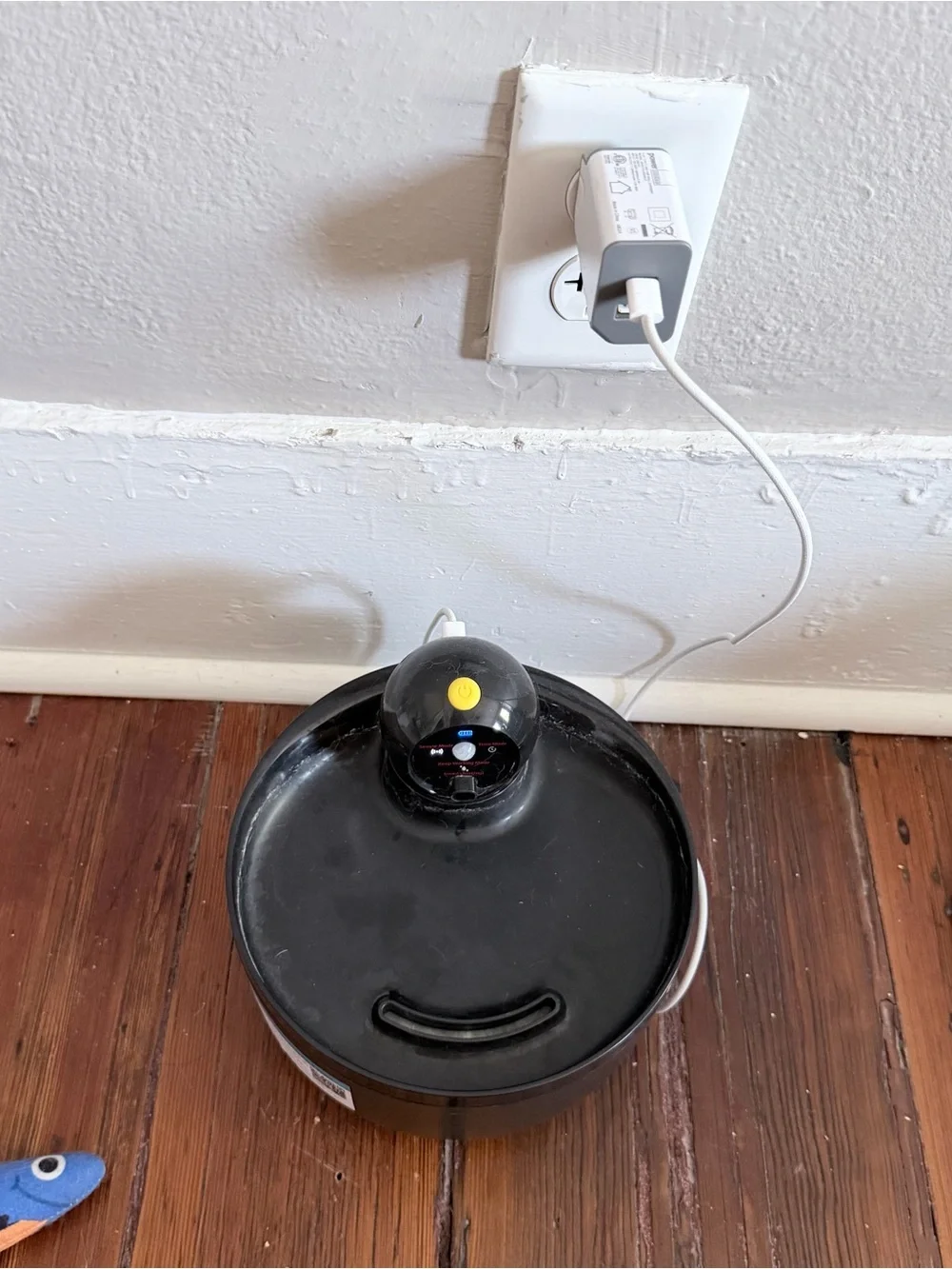 Automatic Pet Water Fountain – Motion Sensor & Rechargeable – $25 OBO